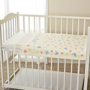 【アウトレット】ベビー綿毛布（毛羽部分）〔りんごの木とお友達〕※在庫限りにつき特別価格