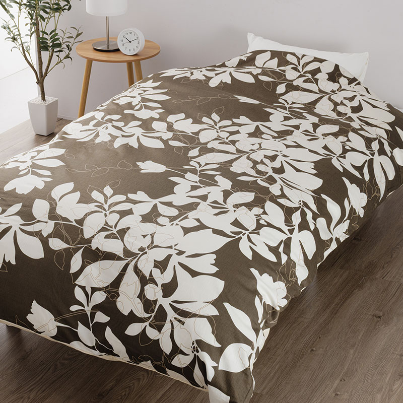 羽毛掛けふとん:寒色系 掛けふとんカバー:ベージュ