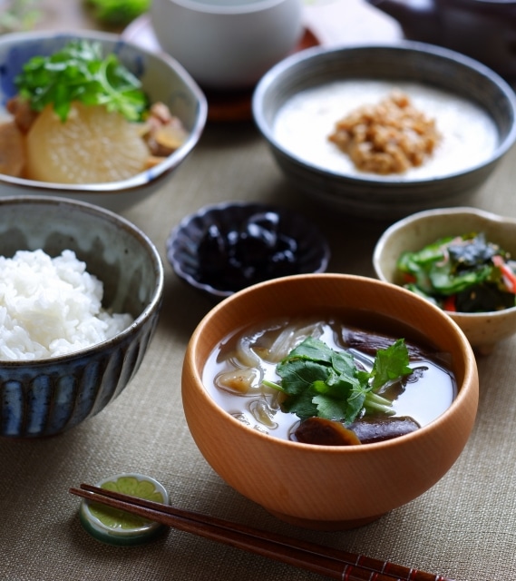 朝食